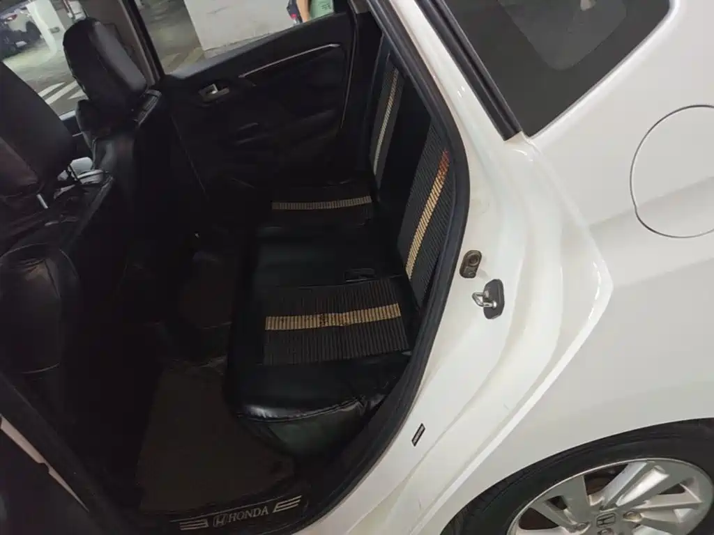 Honda Fit — миниатюра 17