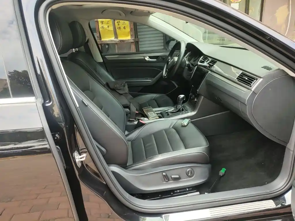 Volkswagen Passat — миниатюра 25
