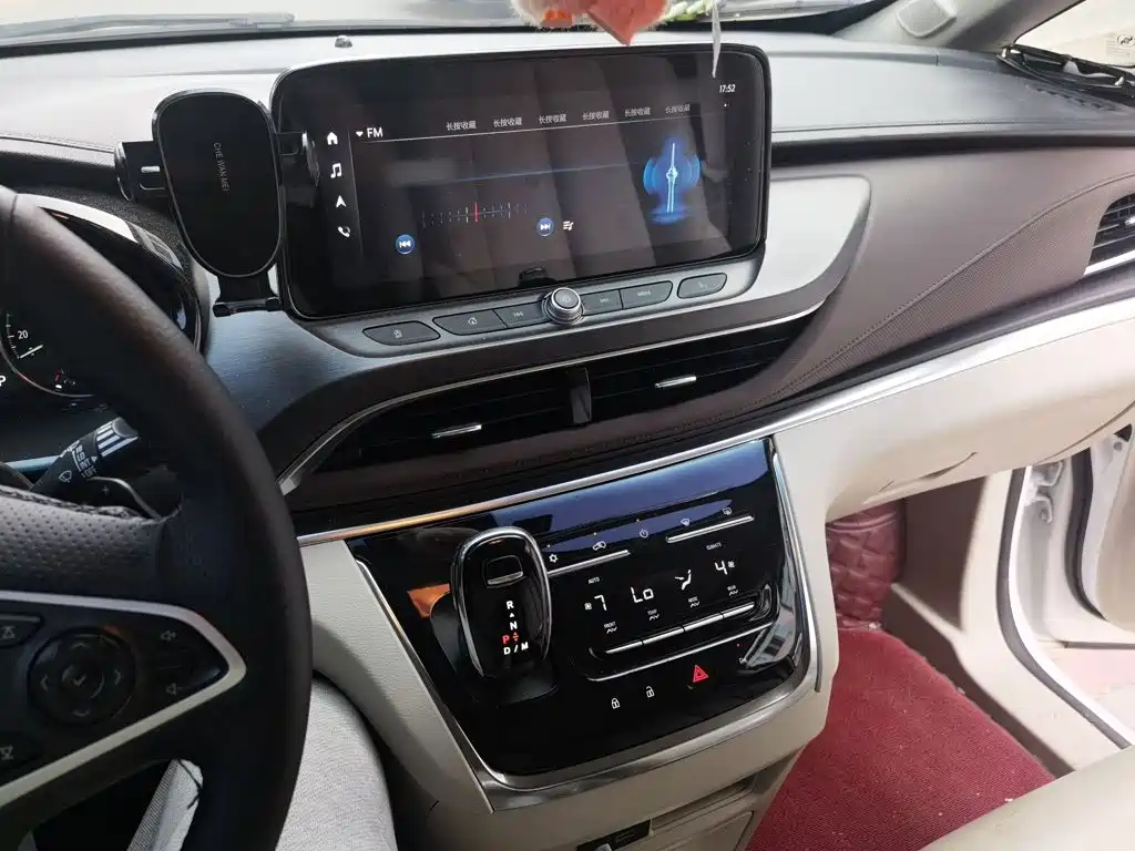 Buick GL8 — миниатюра 6