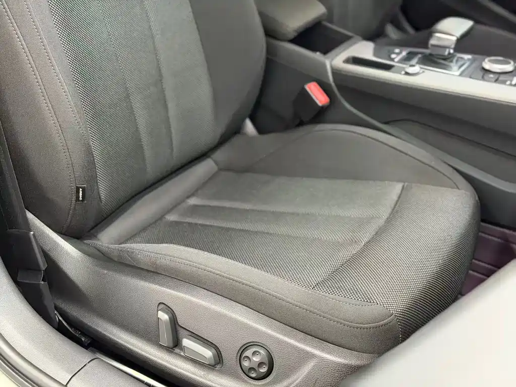 Audi A4L — миниатюра 17