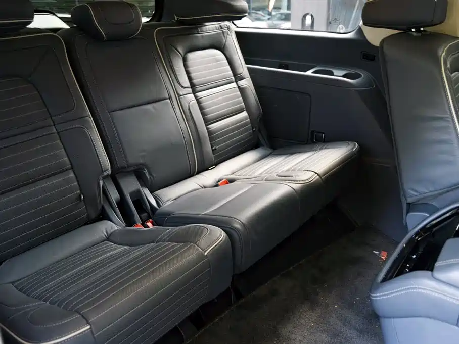 Lincoln Navigator — миниатюра 13