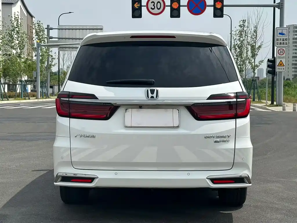 Honda Odyssey — миниатюра 7