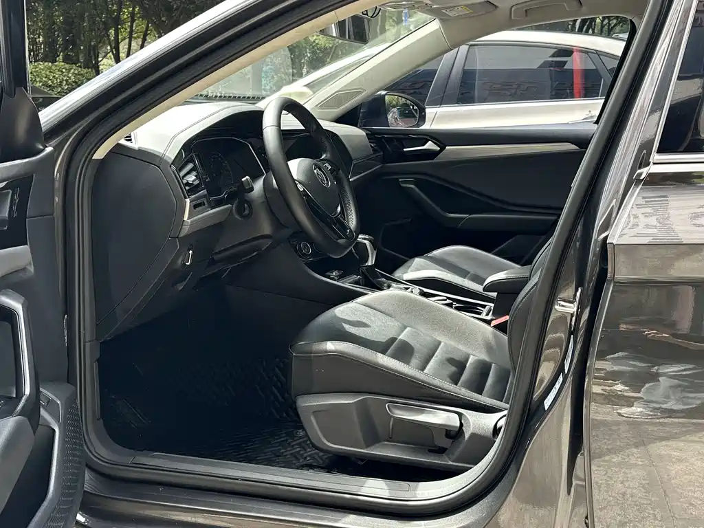 Volkswagen Sagitar — миниатюра 4