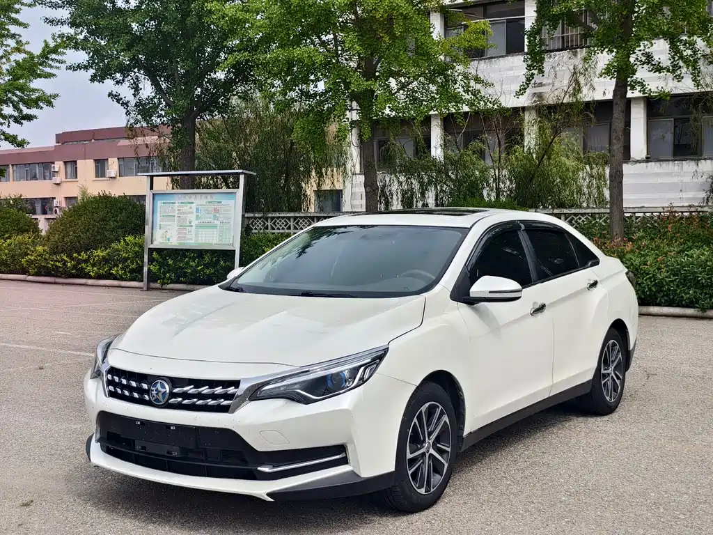 Venucia D60