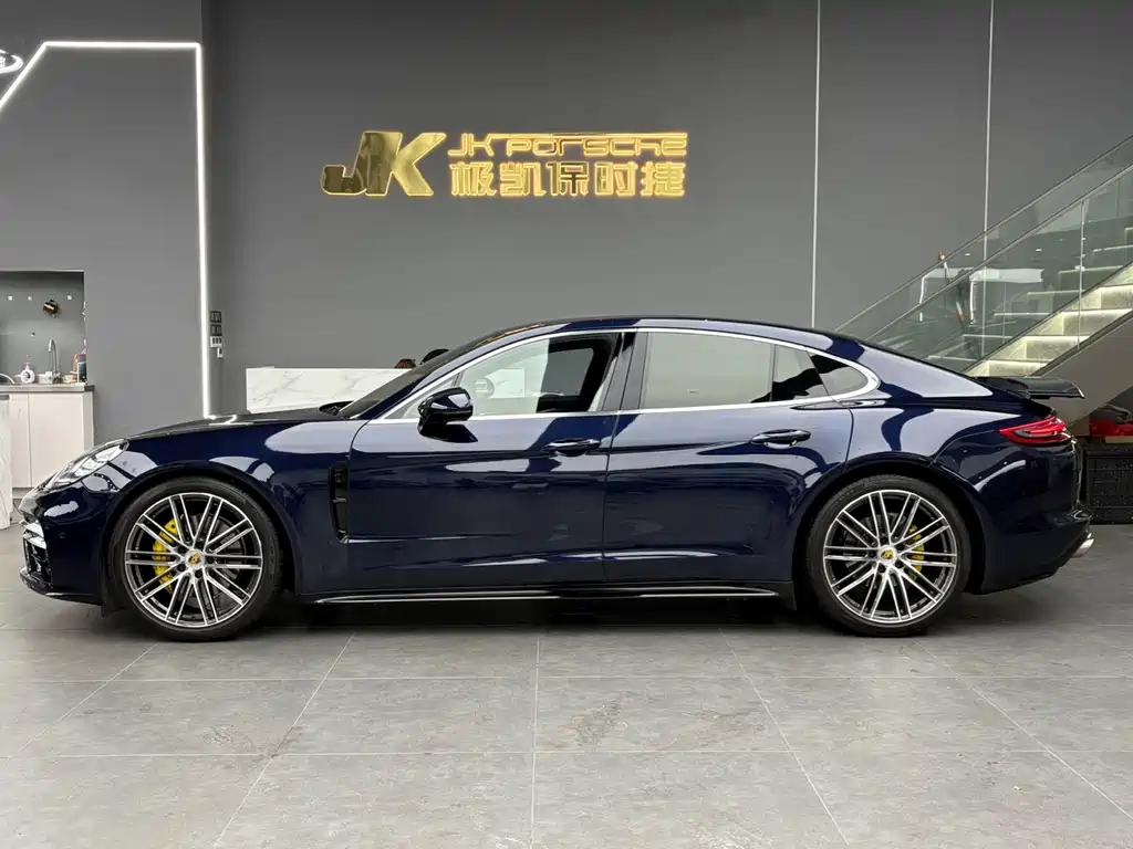 Porsche Panamera — миниатюра 3