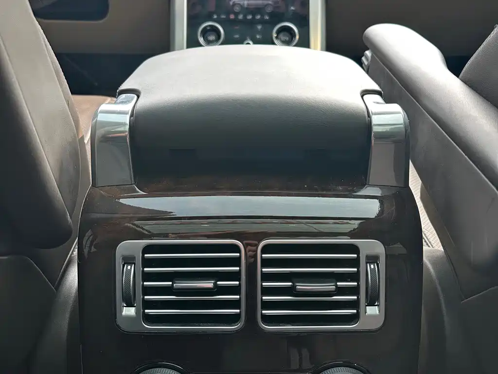 Land Rover Range Rover — миниатюра 10
