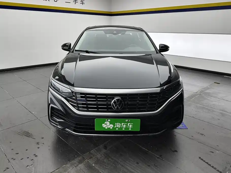 Volkswagen Passat PHEV — миниатюра 2