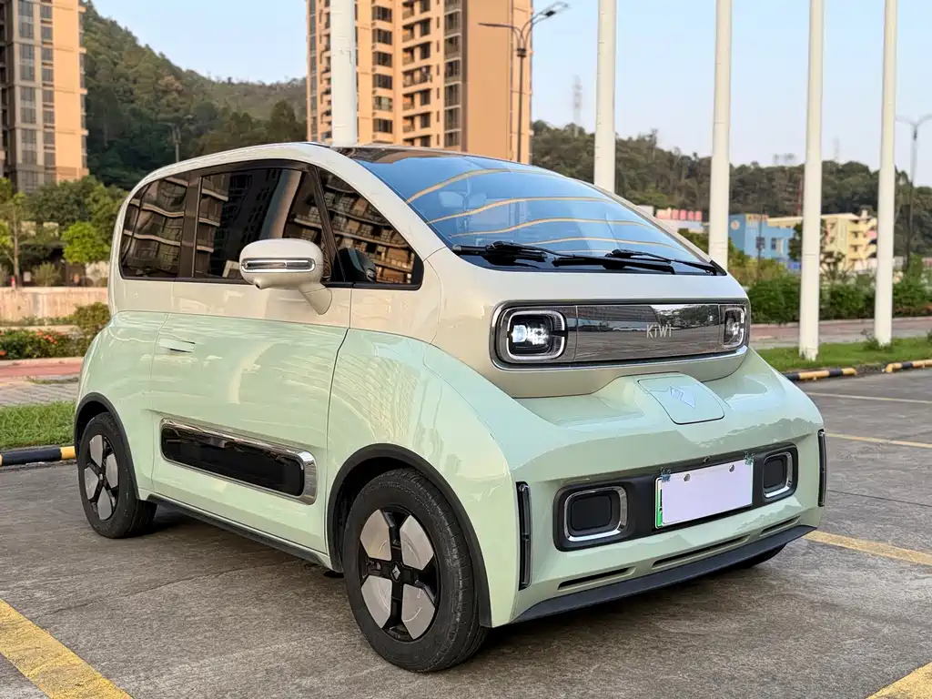 Baojun KiWi EV — миниатюра 3