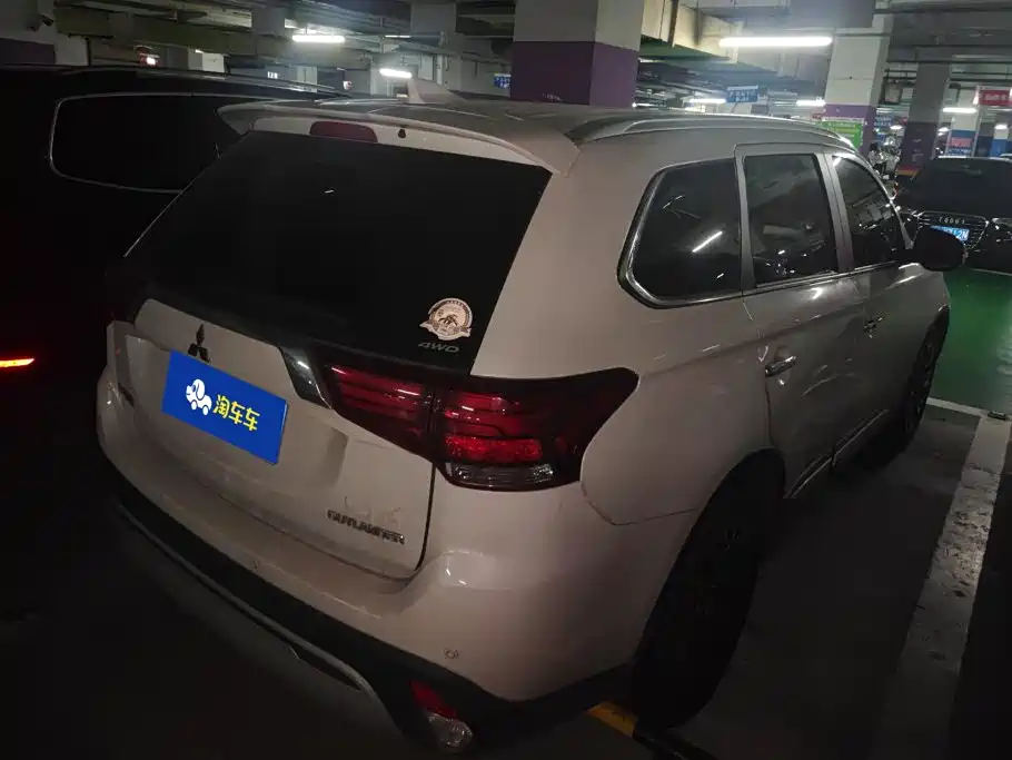 Mitsubishi Outlander — миниатюра 3