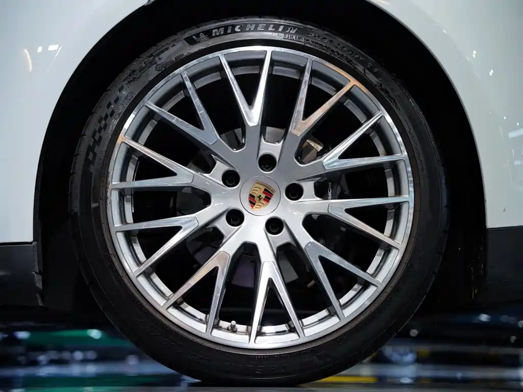 Porsche Panamera — миниатюра 4