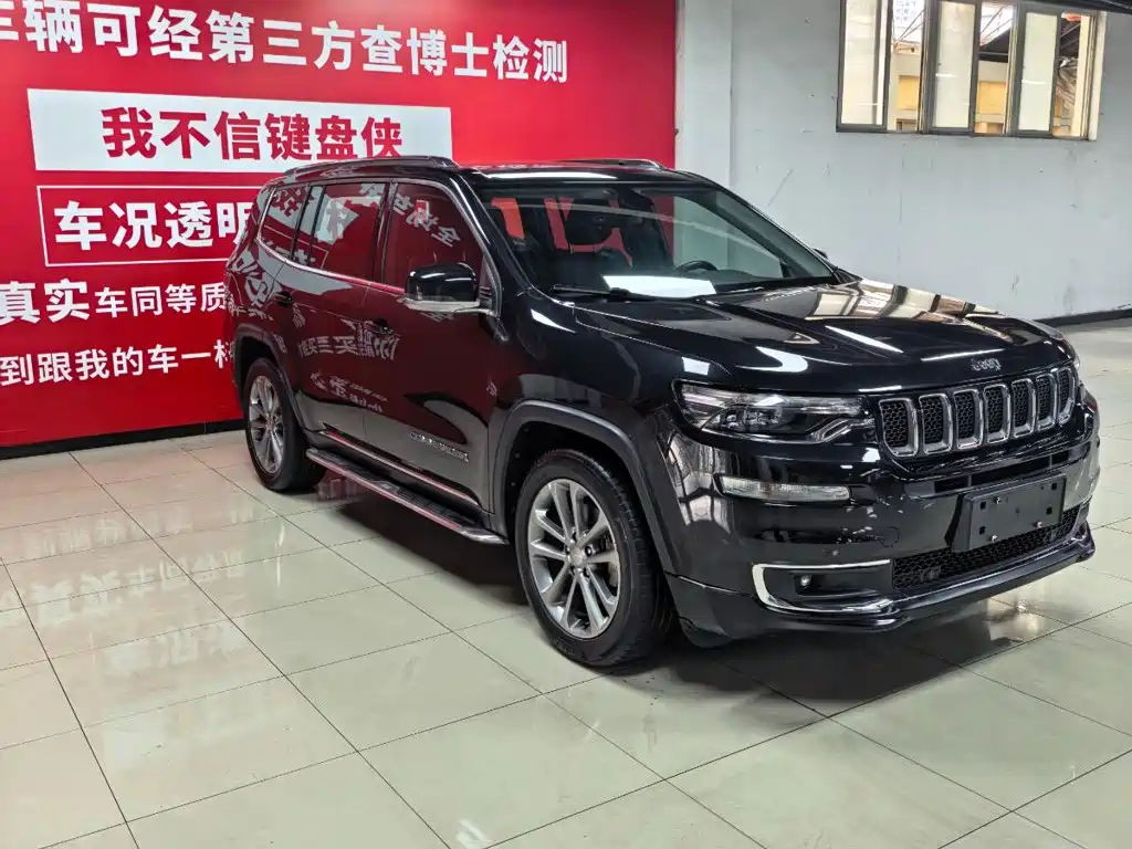 Jeep Commander — миниатюра 2
