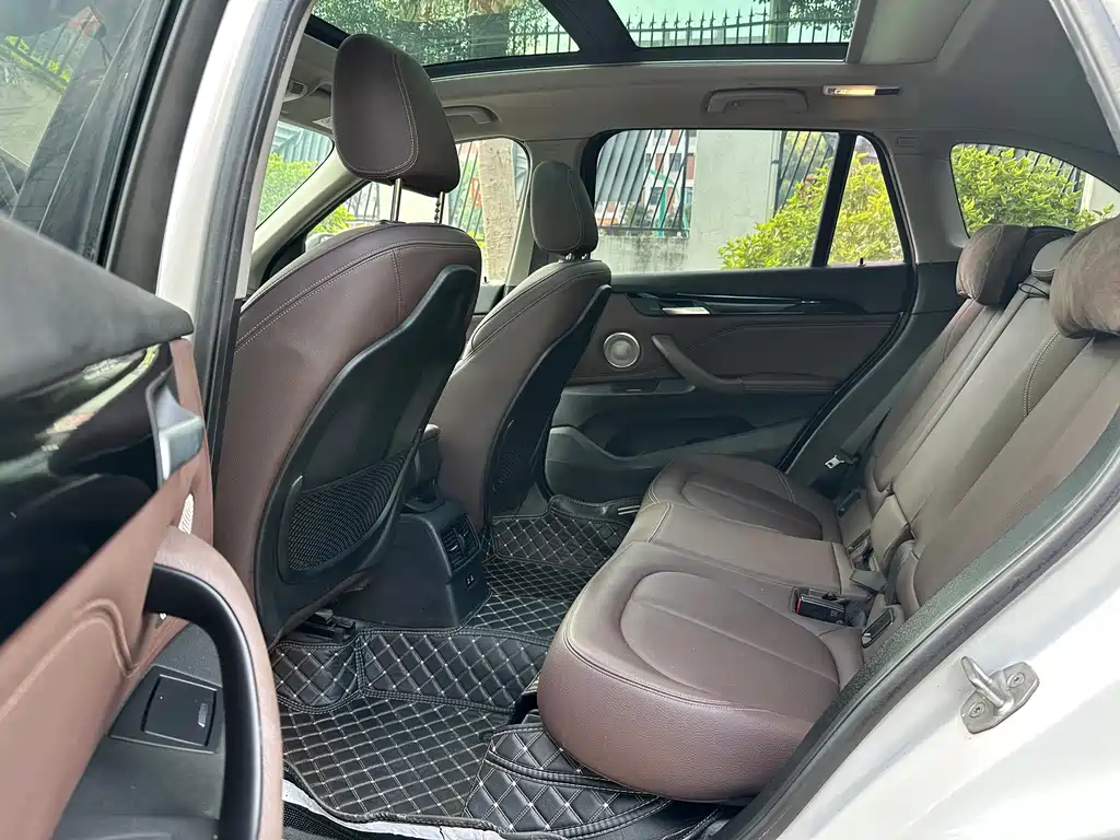 BMW X1 — миниатюра 5