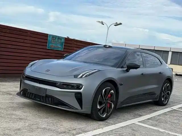 2024 Zeekr 001