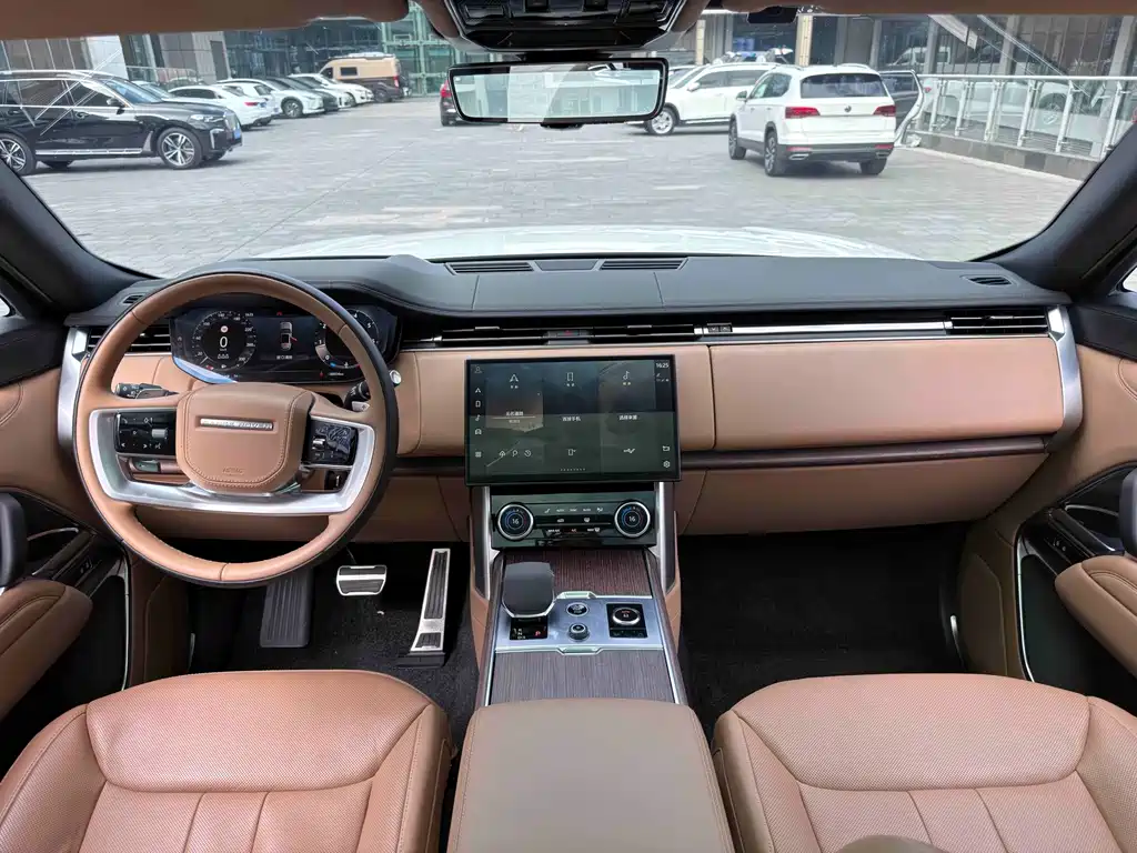 Land Rover Range Rover — миниатюра 6