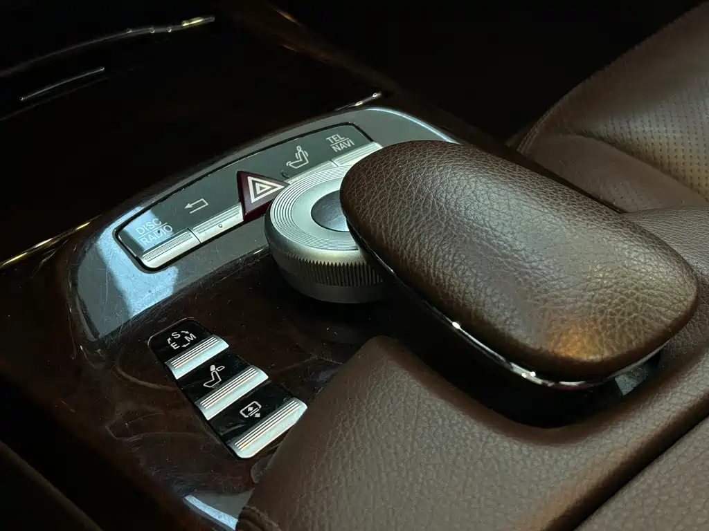 Mercedes-Benz S-Class — миниатюра 9