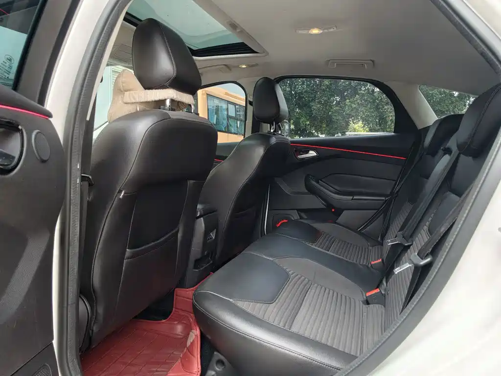 Ford Focus — миниатюра 6