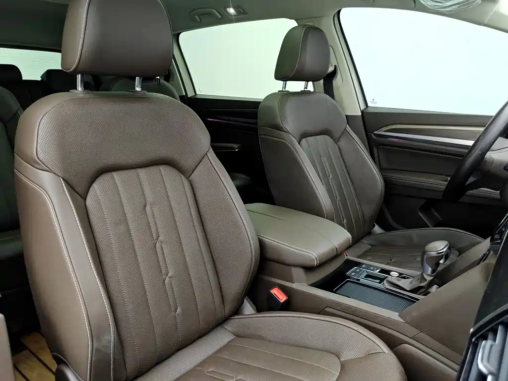 Volkswagen Viloran 2020 330TSI Luxury