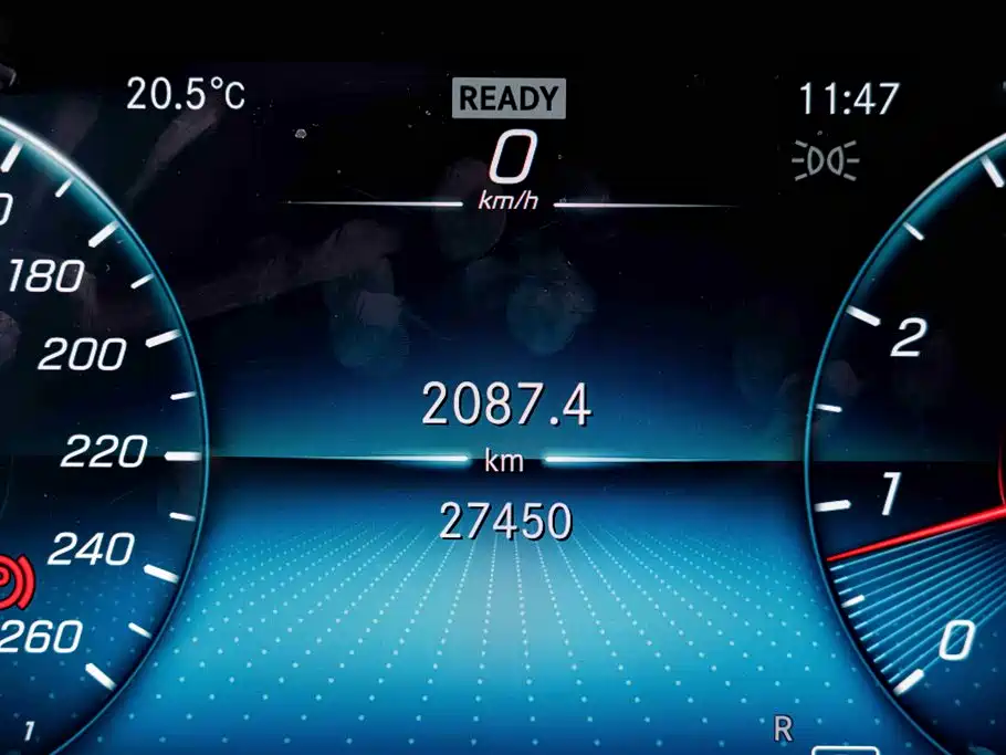 Mercedes-Benz C-Class — миниатюра 17