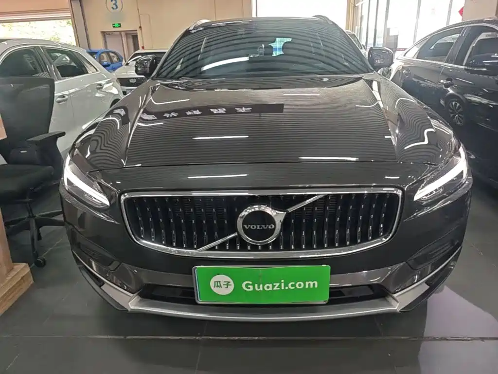 Volvo V90 — миниатюра 3