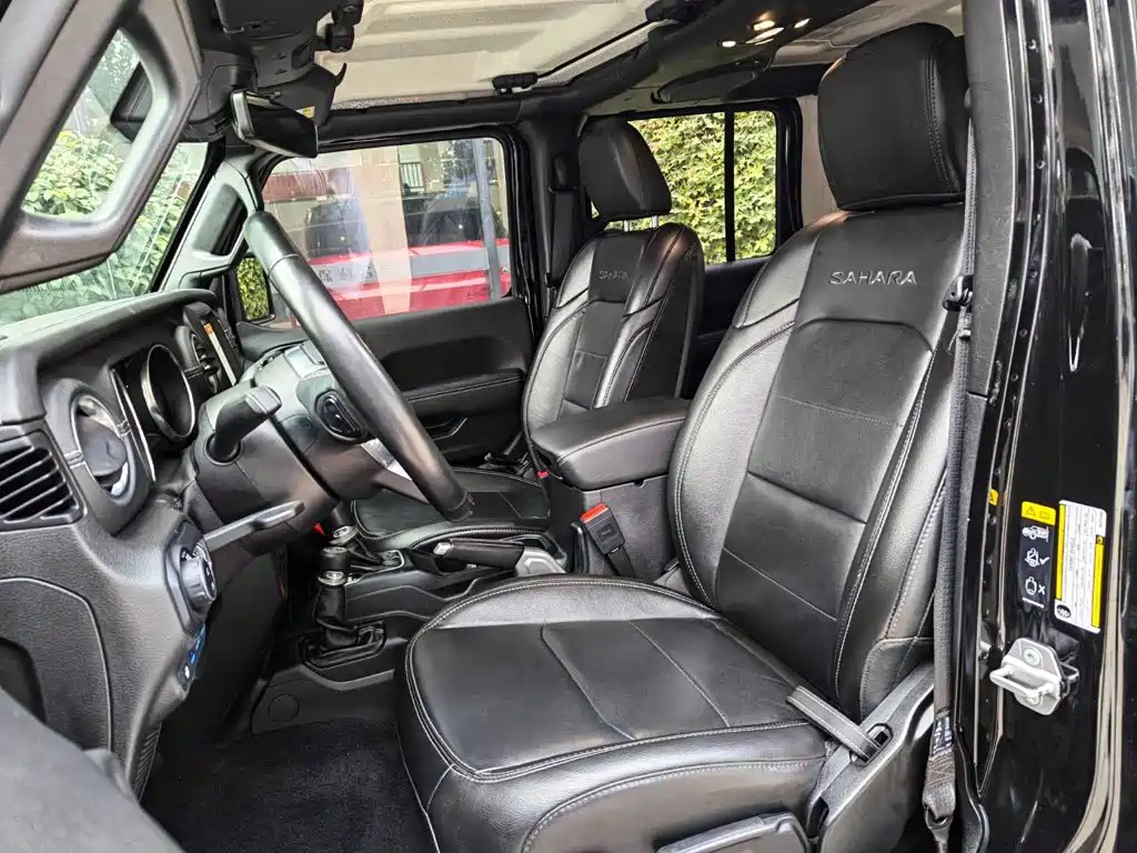Jeep Wrangler PHEV — миниатюра 5