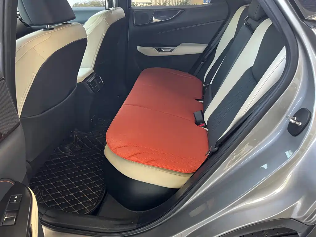 Lexus NX — миниатюра 12