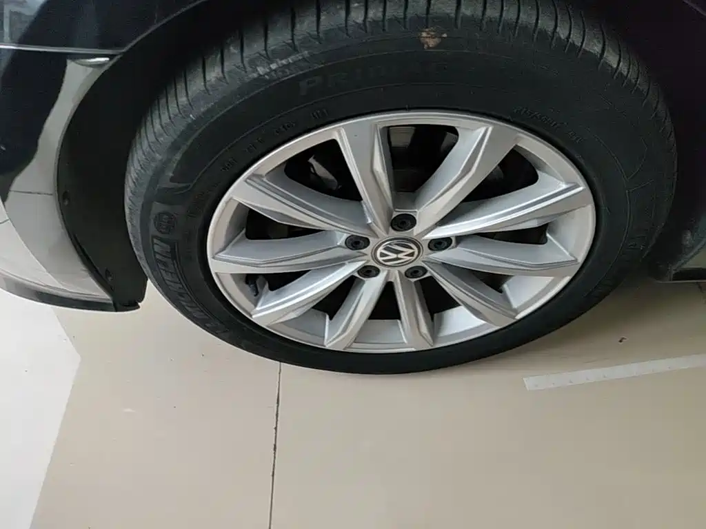 Volkswagen Passat — миниатюра 23