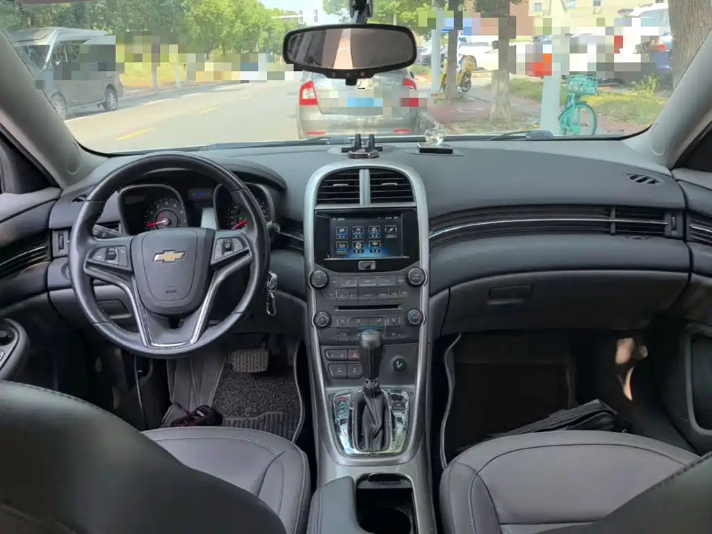 Chevrolet Malibu — миниатюра 10