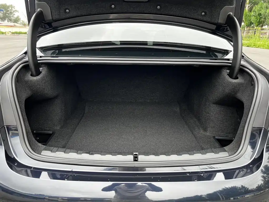 BMW 3 Series — миниатюра 14
