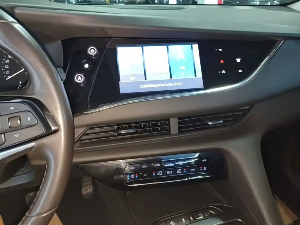Buick Enclave — миниатюра 13