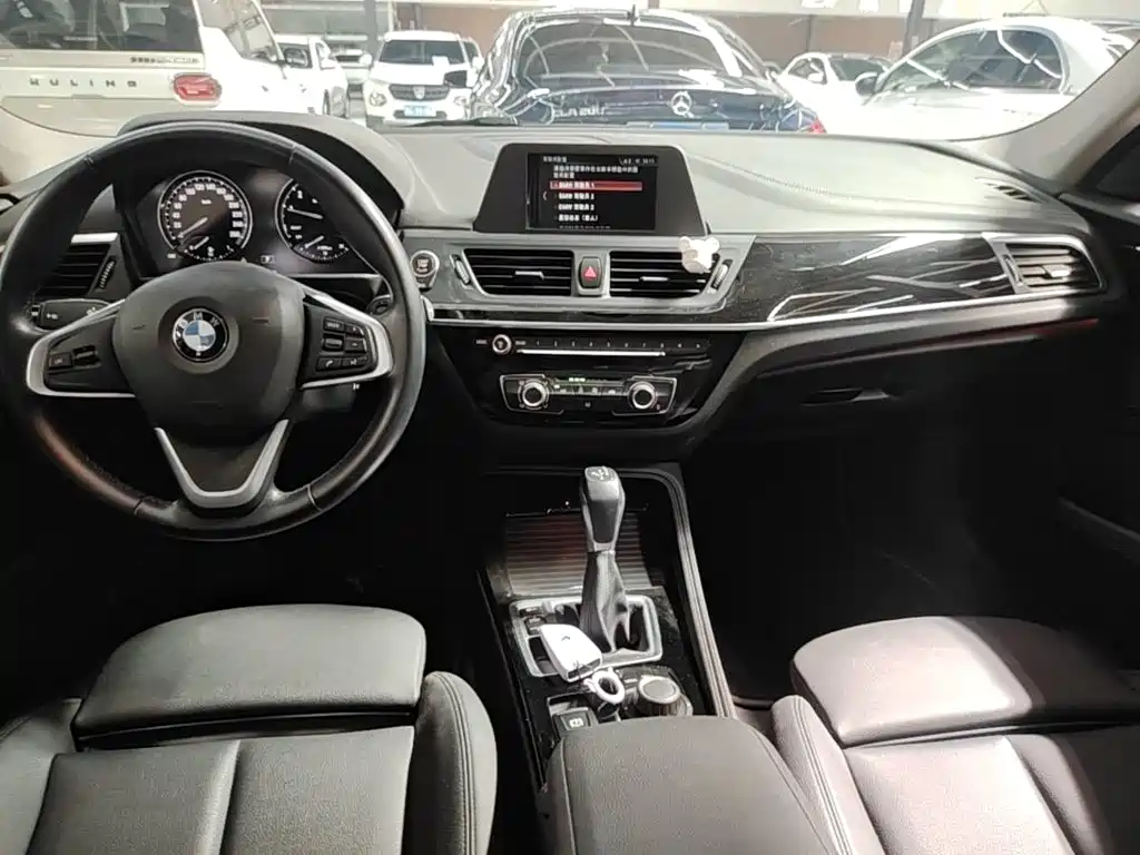BMW 1 Series — миниатюра 13