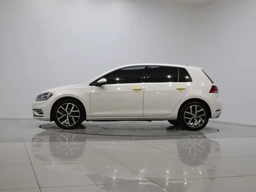 Volkswagen Golf — миниатюра 9