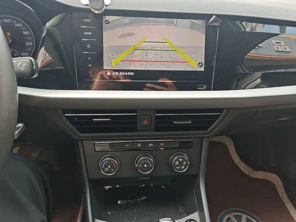 Volkswagen Lavida — миниатюра 13