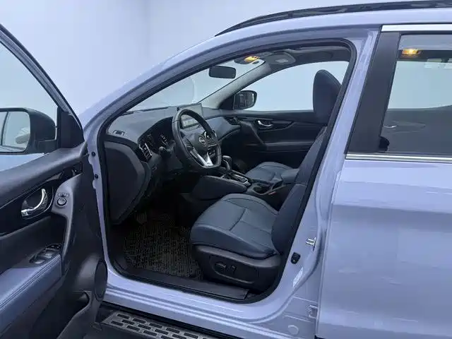 Nissan Qashqai — миниатюра 20