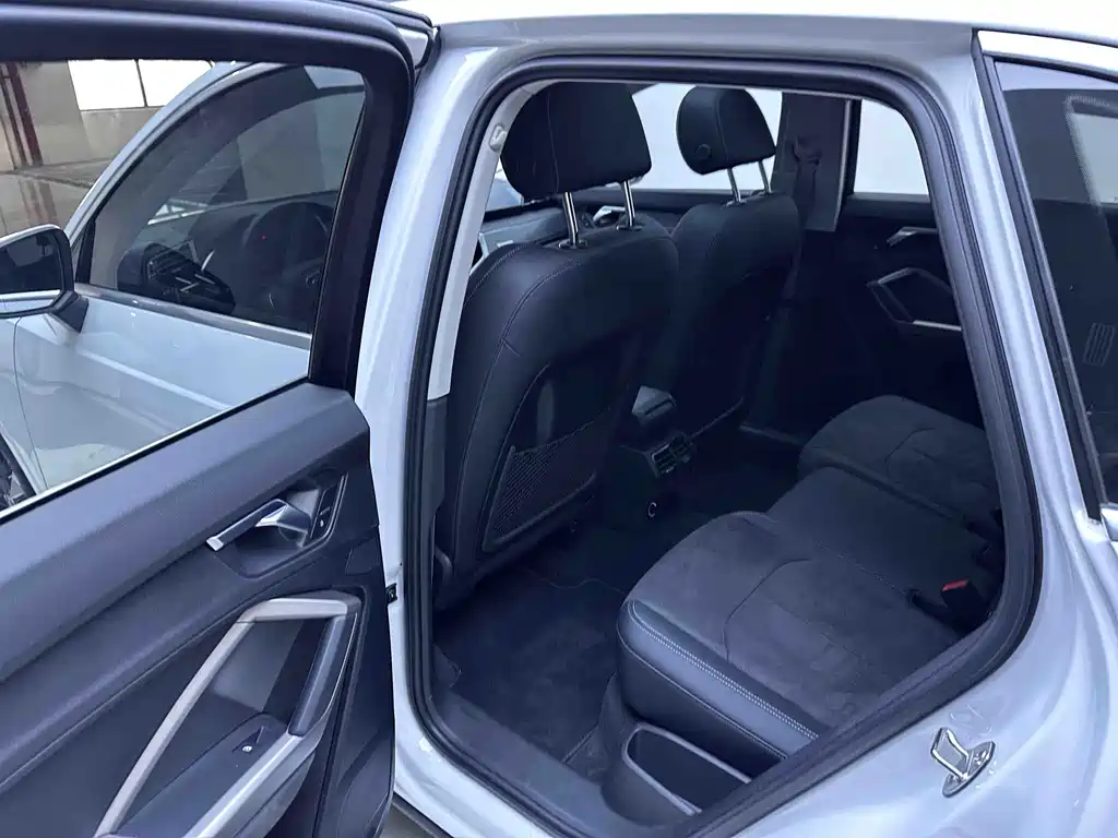 Audi Q3 — миниатюра 9