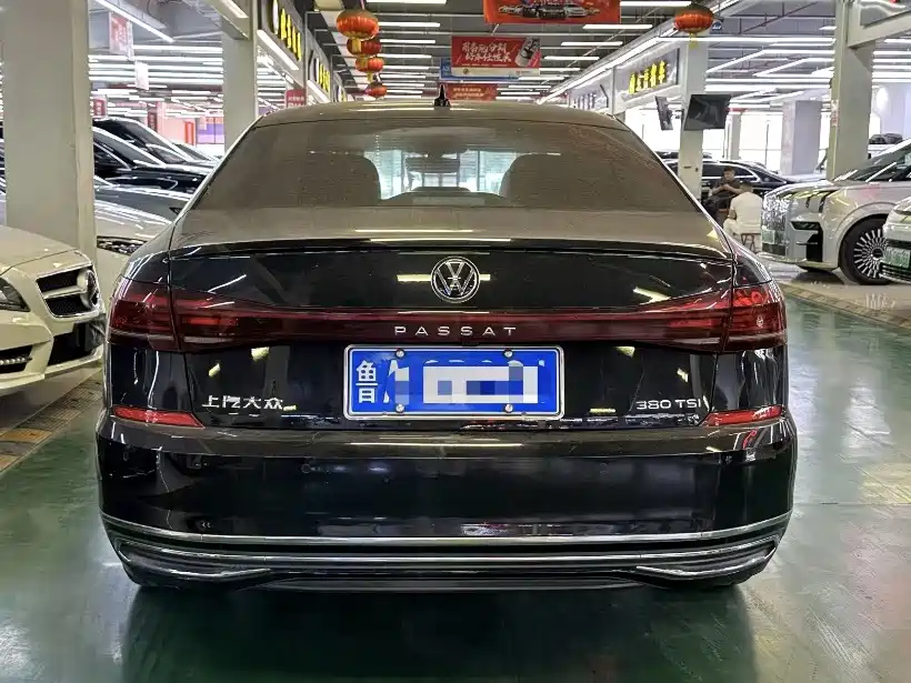 Volkswagen Passat — миниатюра 4