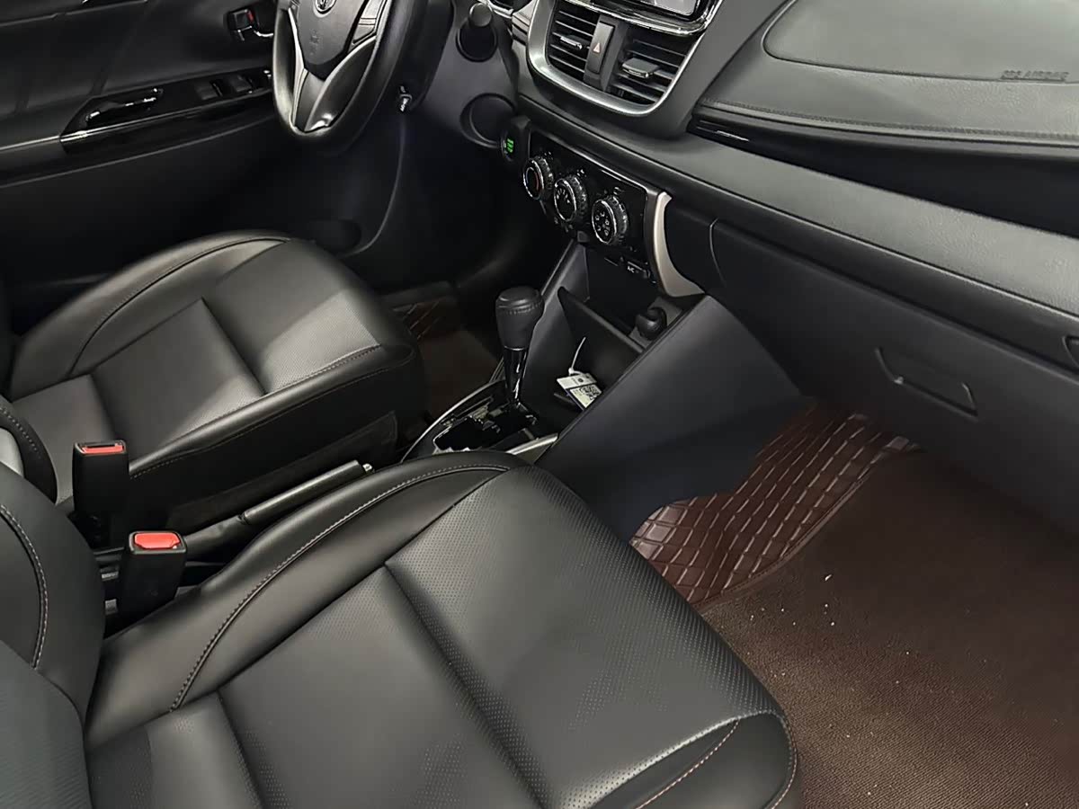 Toyota YARiS L Zhi Xuan 1.5 л 2022 г. Белый, пробег 13000 км
