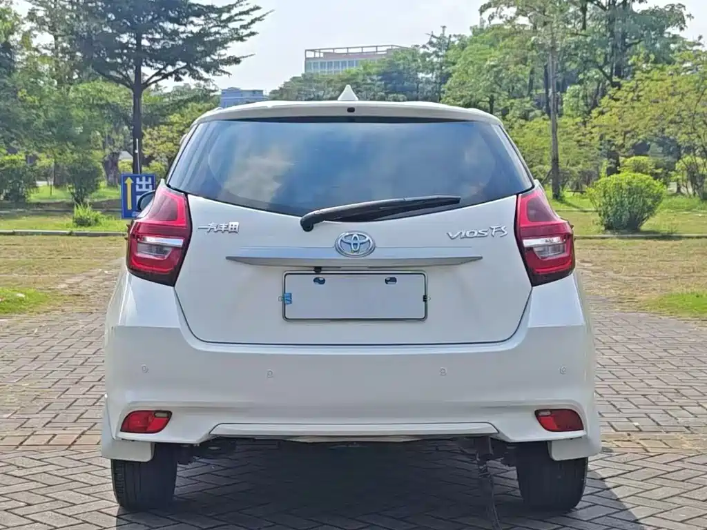 Toyota Vios FS — миниатюра 8