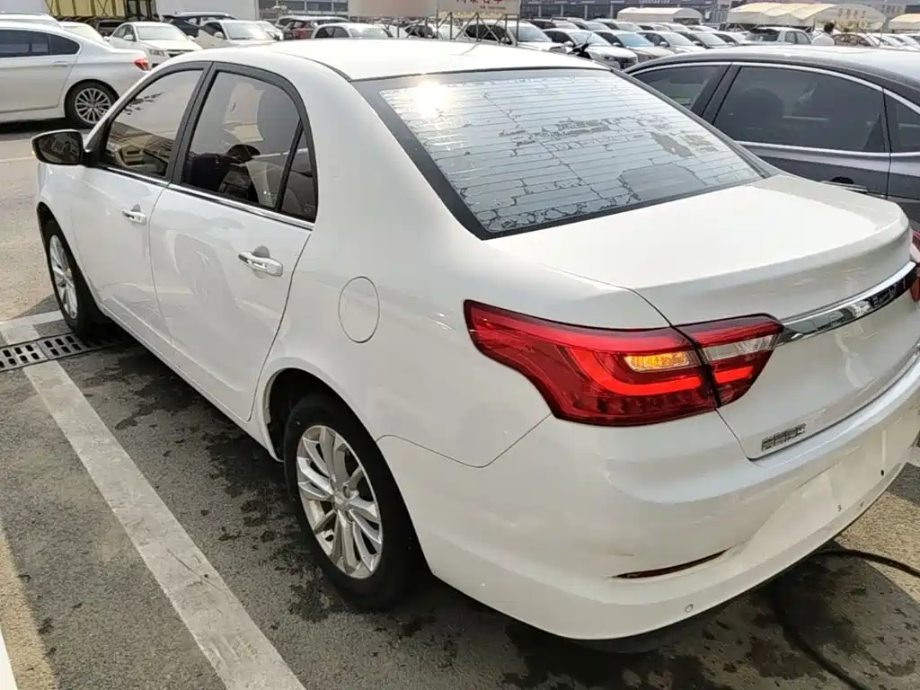 Geely Vision — миниатюра 5
