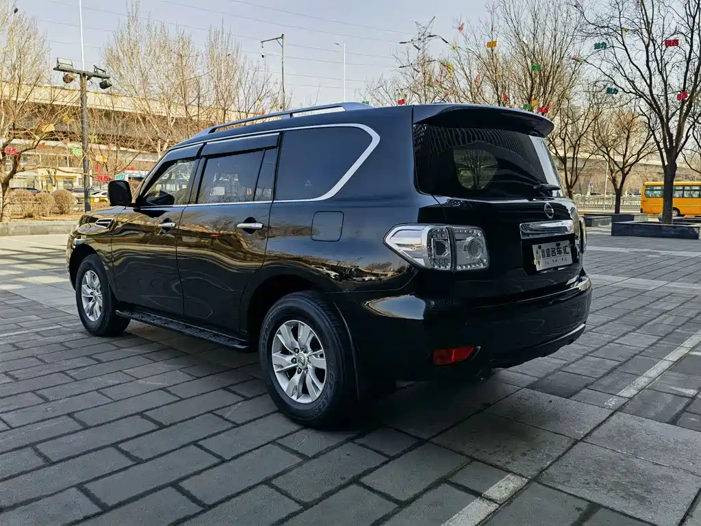 Nissan Patrol 2016 5.6L