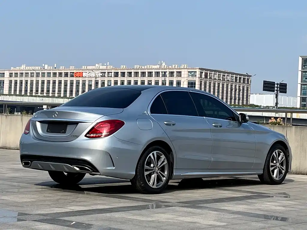 Mercedes-Benz C-Class — миниатюра 4