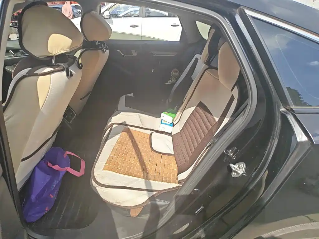 Honda Accord — миниатюра 13