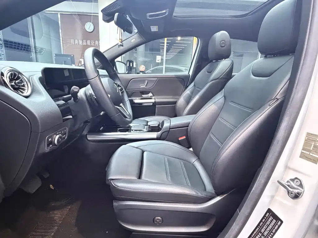 Mercedes-Benz GLA — миниатюра 9