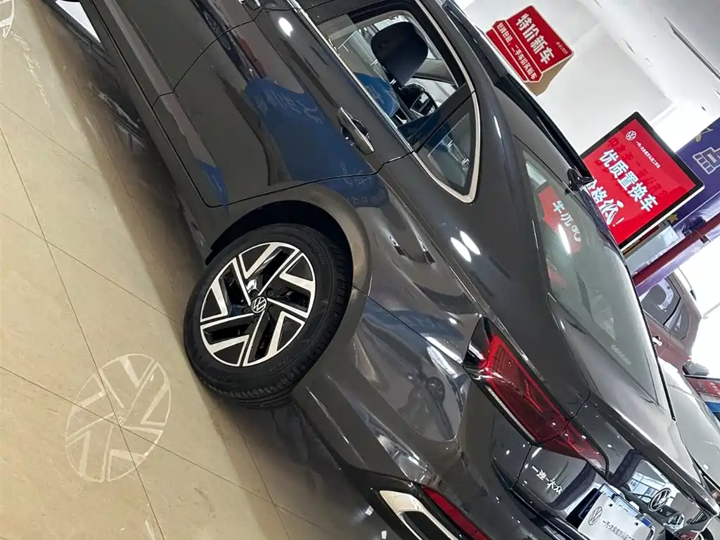 Volkswagen Sagitar — миниатюра 23