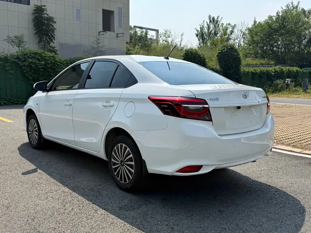 Toyota Vios — миниатюра 7