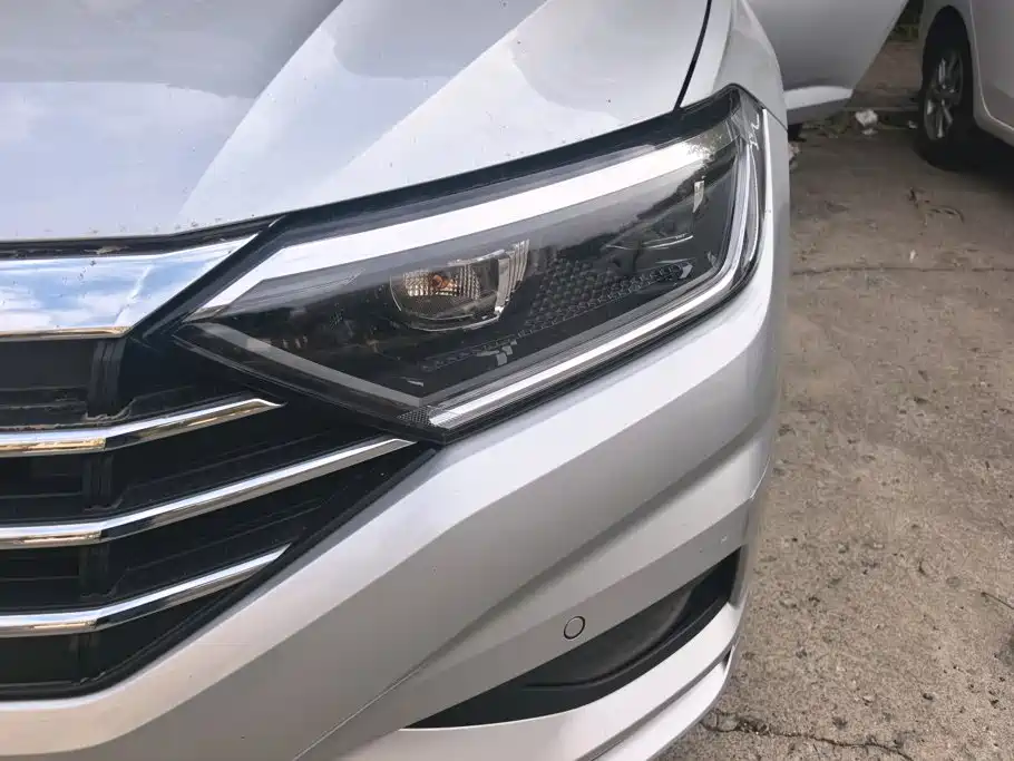 Volkswagen Sagitar — миниатюра 5