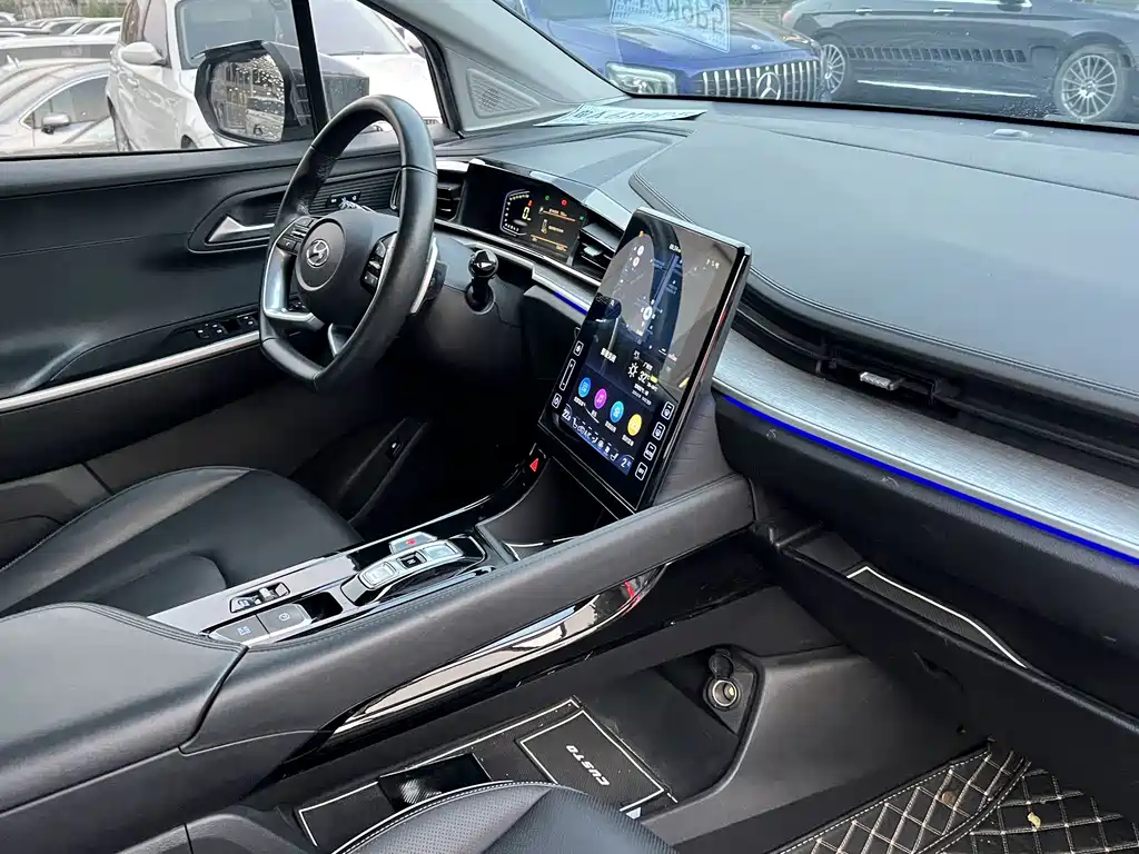 Hyundai Custo — миниатюра 8