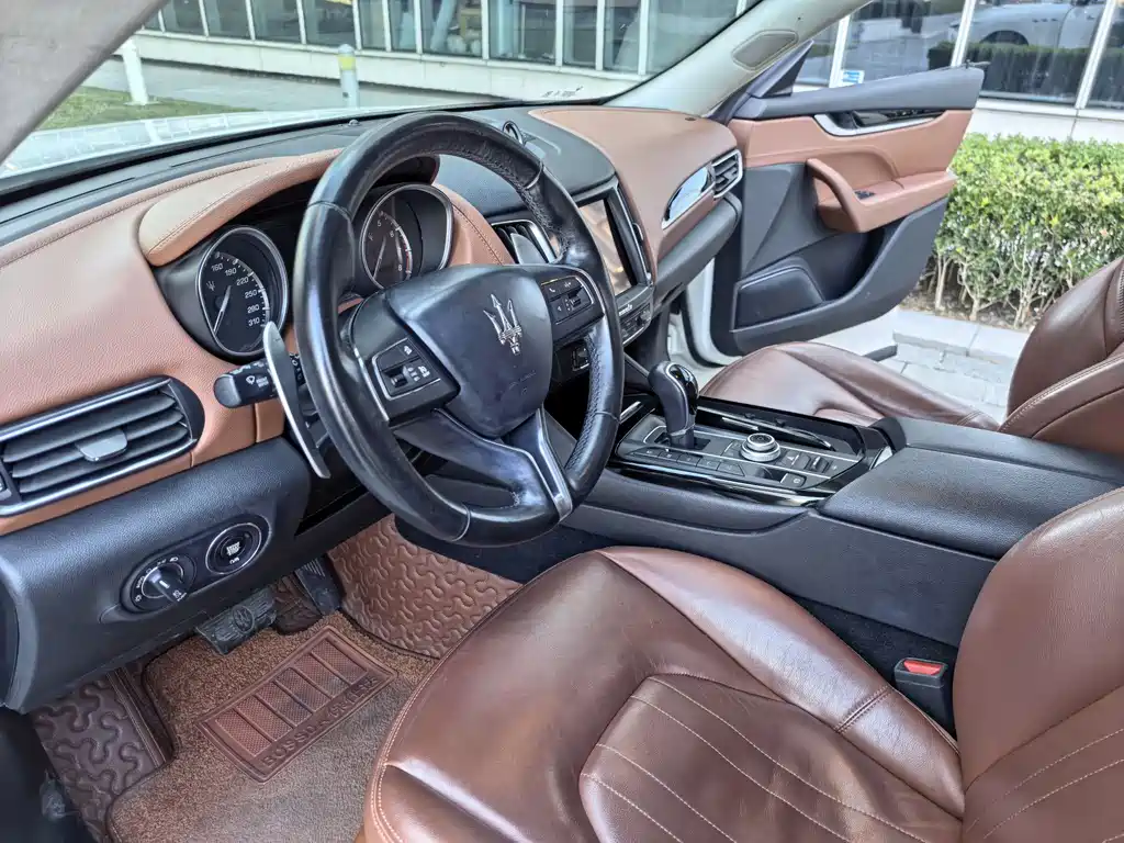 Maserati Levante — фотографии объявления, Фото 18