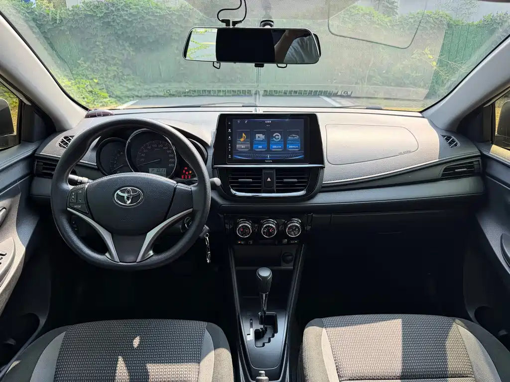Toyota Vios — миниатюра 5