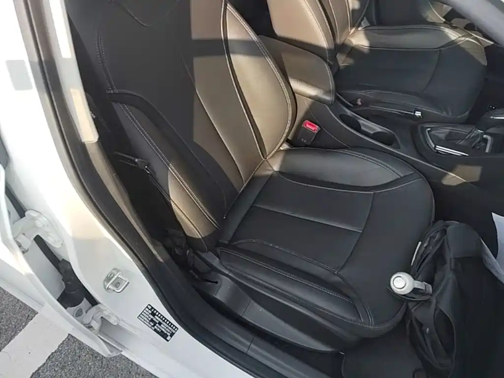 Buick Excelle — миниатюра 25