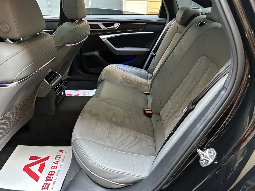Audi A6L — миниатюра 10